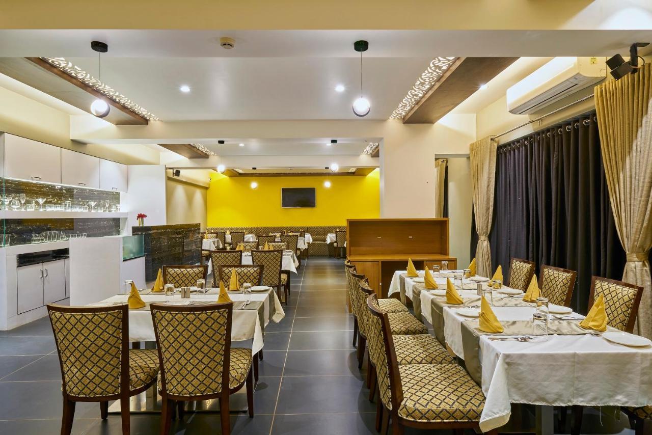 Hotel 3 Leaves Kolhapur Ngoại thất bức ảnh